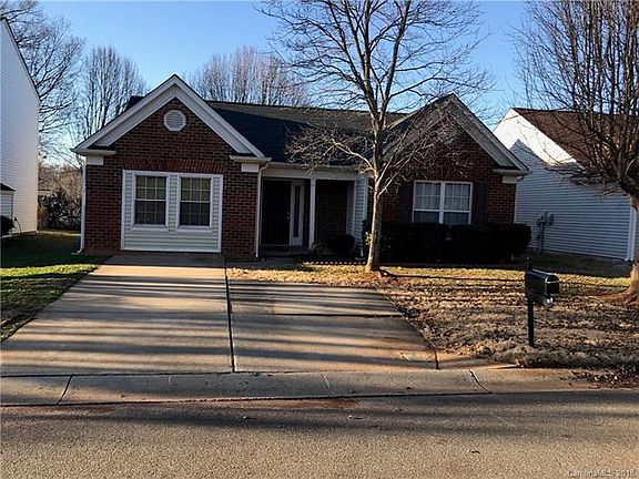 3rd image of 7429 Stone Mountain Ct