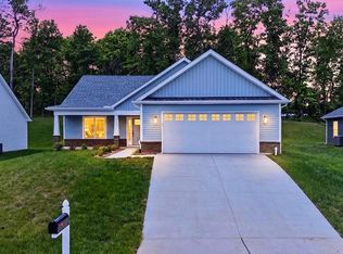 227 Lindburgh Dr, Waynesboro, VA 22980