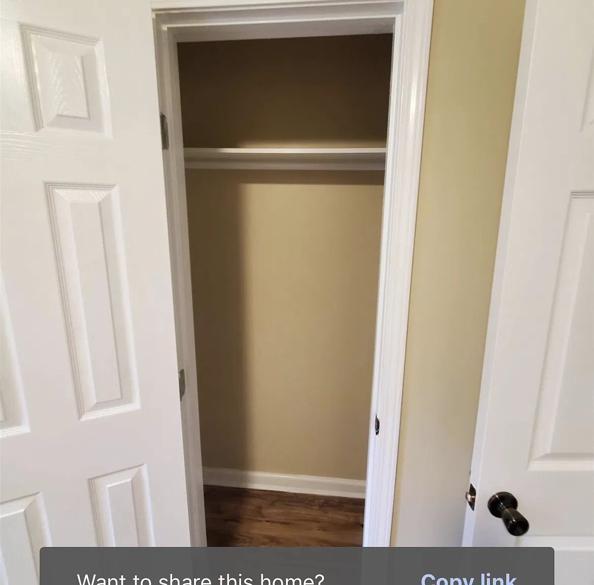 3 bed, 1.0 bath, 869 sqft, $1,250 — Photo 2
