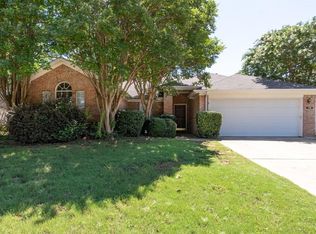 736 Texas Oak Trl, Lake Dallas, TX 75065