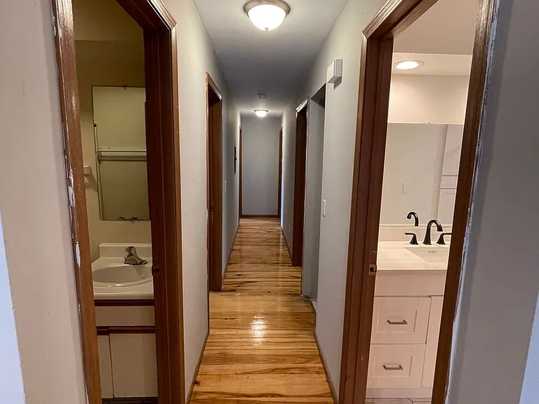 2163 Indianola Ave — Photo 10