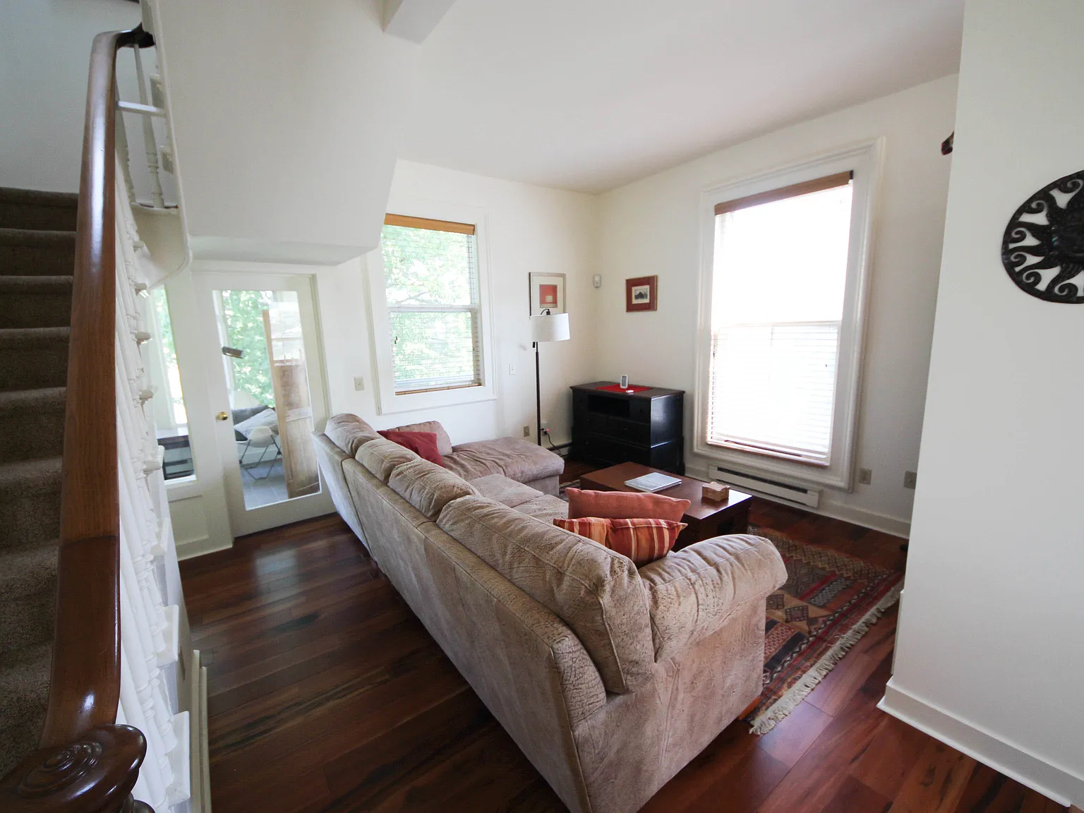 2 bed, 1100 sqft, $2,800 — Photo 2