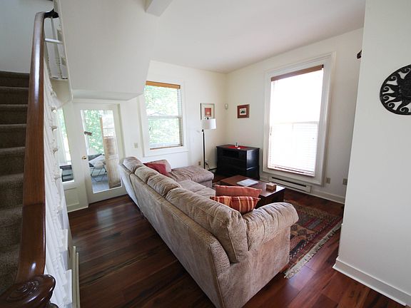 2nd image of 644 Quinnipiac Ave #1