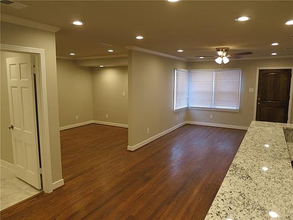 3rd image of 2666 Texas Dr