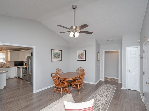 5th image of 128 Kingfisher Dr