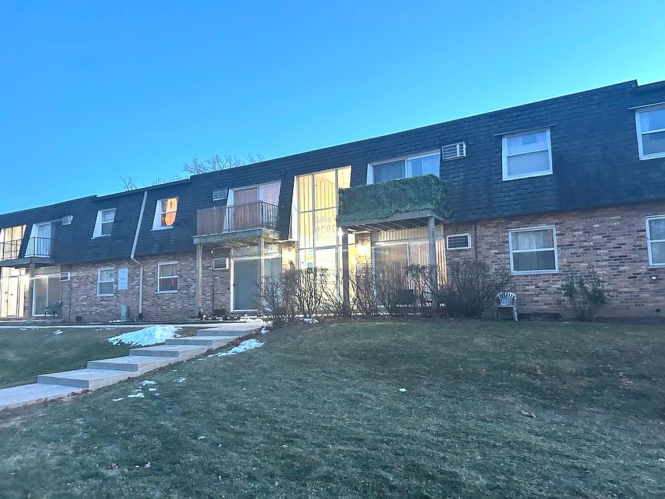 1st image of 8585 W 101st Ter APT 304