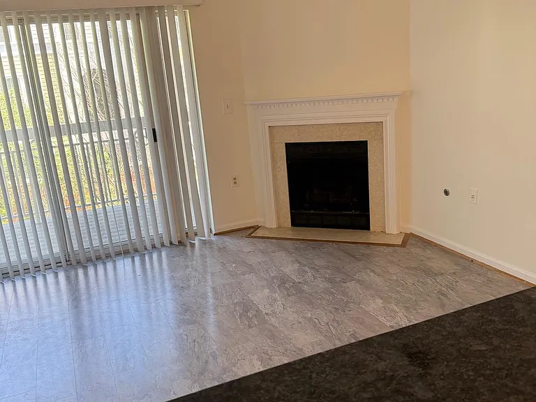 12913 Alton Sq #316 — Photo 5