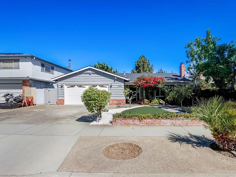 1589 Saint Regis Dr — Photo 34