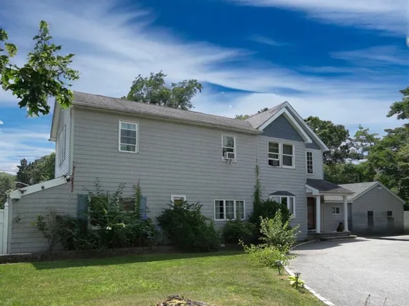 1264 Connetquot Avenue, Central Islip, NY 11722