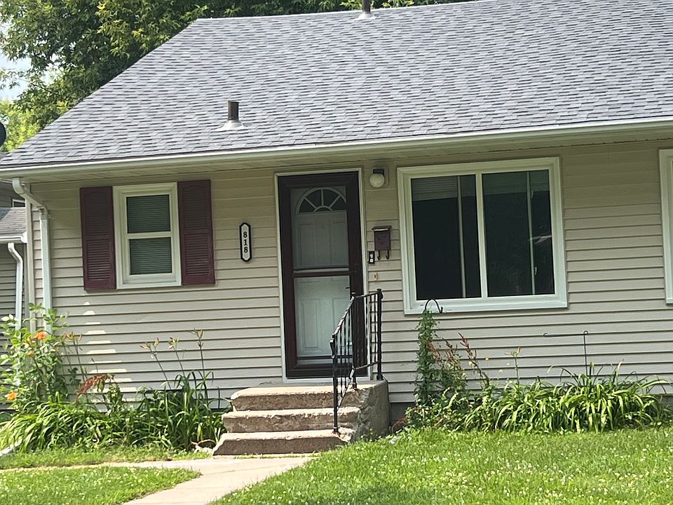 1st image of 818 S 10th St #818