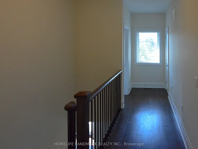 21 Kenneth Wood Cres — Photo 16