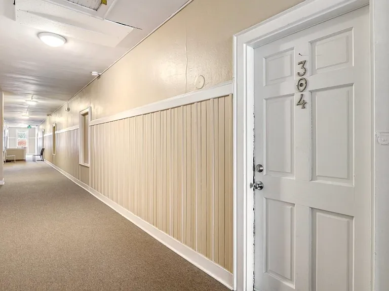1356 N Pearl St #304 — Photo 31