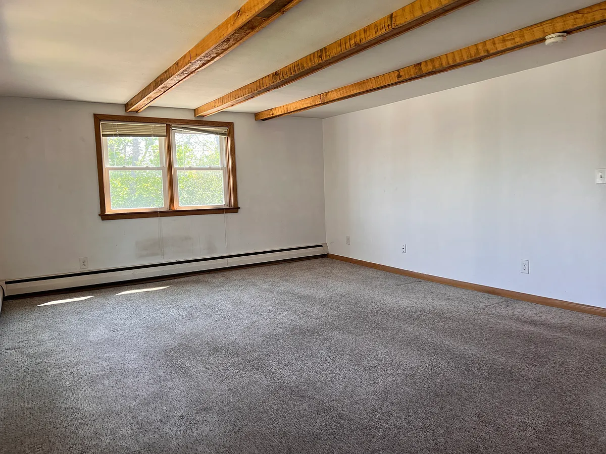 Building Photo - 320 3rd St S #0