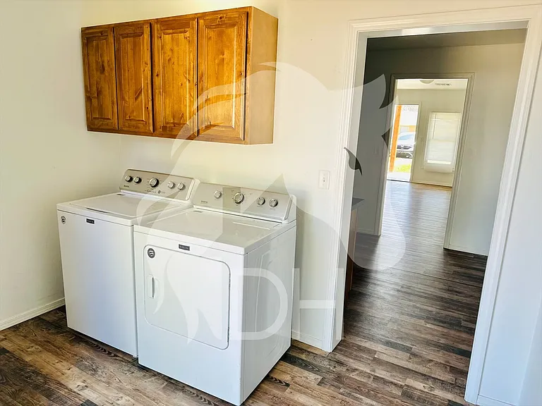 1516 Texas Ave — Photo 5