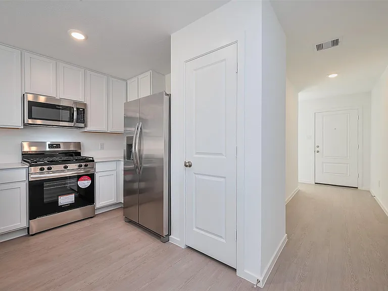 18224 Pontecorvo Ln — Photo 16
