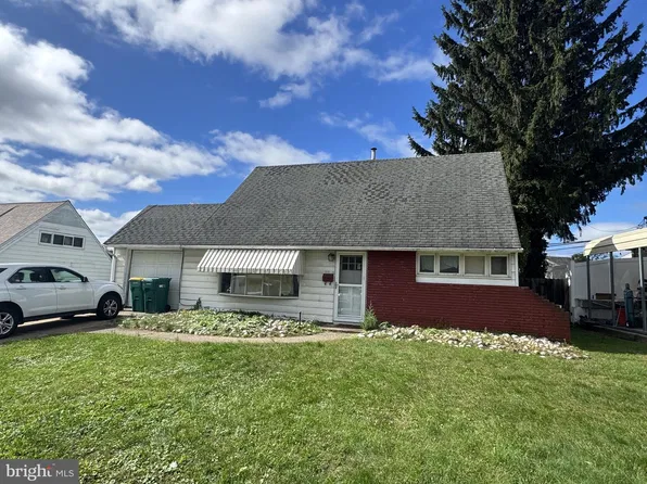 115 Vermont Ln, Levittown, PA 19054