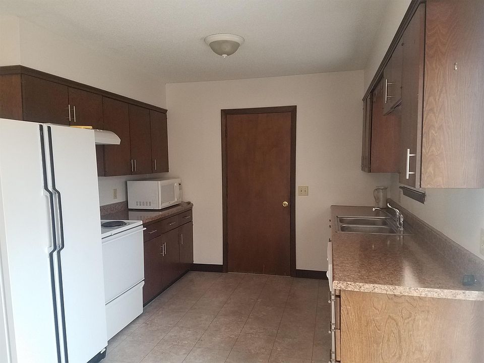 1st image of 1103 W 32nd Ave