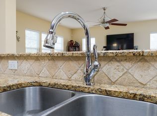 18 Blue Jay Ct, Lillington, NC 27546
