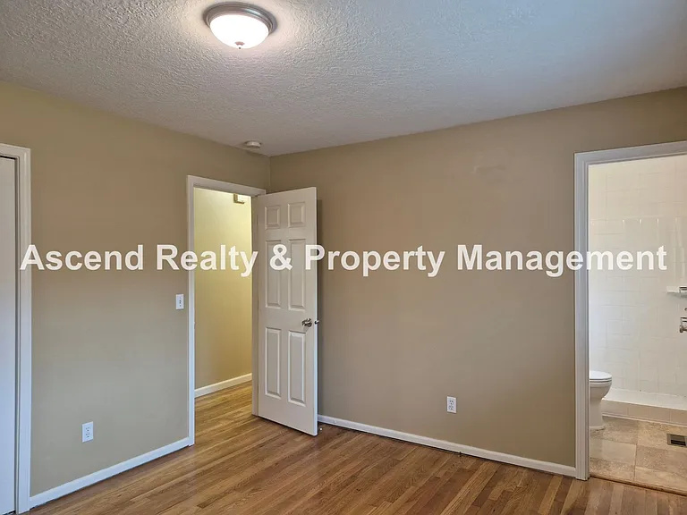 1490 NW 137th Ave — Photo 18