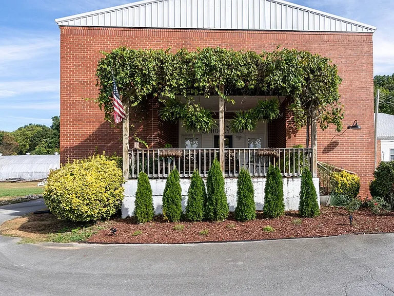 107 Riverview Dr #G1 — Photo 24