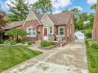 626 N Highland St, Dearborn, MI 48128