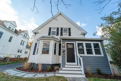 72 Florence St Photo 1
