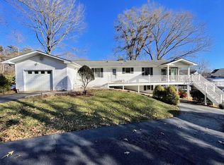 121 Twin Oaks Rd, Wirtz, VA 24184