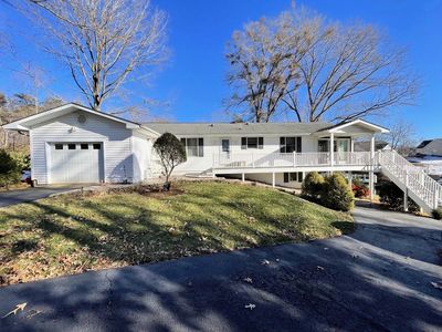 121 Twin Oaks Rd, Wirtz, VA, 24184