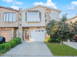 94 Gary Pl, Staten Island, NY 10314