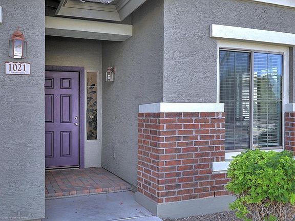 3rd image of 1021 E Redwood Dr