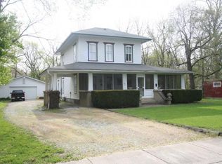 421 N Morgan St, Shelbyville, IL 62565
