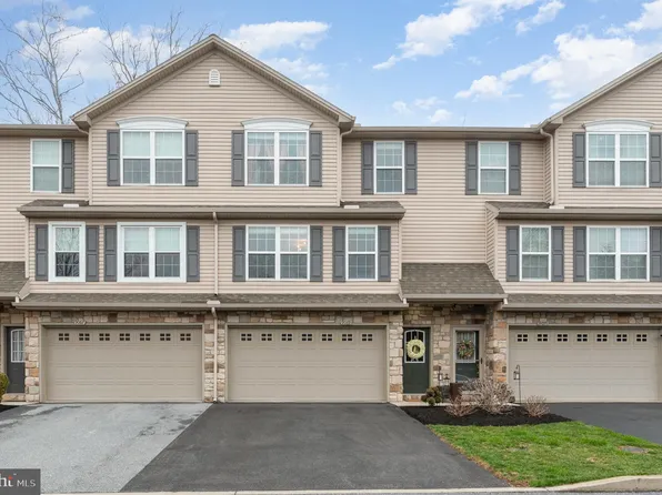 9069 Joyce Ln, Hummelstown, PA 17036