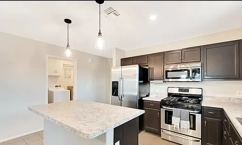 1834 W Oviedo Ct Photo 1