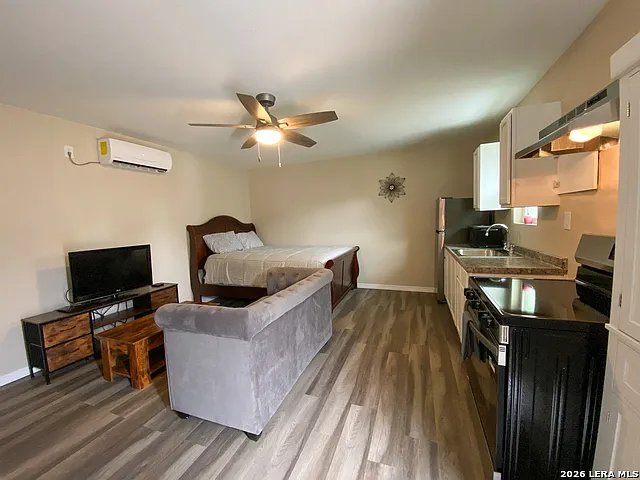 1 bed, 1.0 bath, 380 sqft, $1,000 — Photo 4