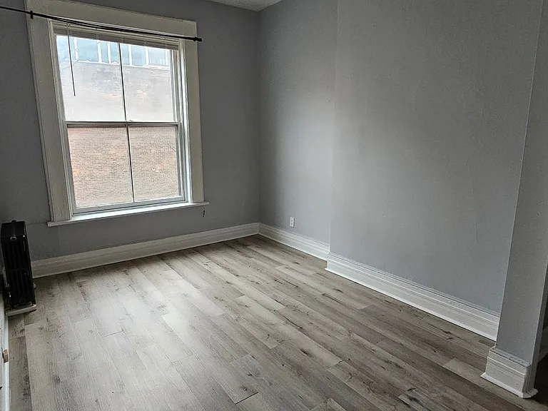 251 State LLC — Photo 4