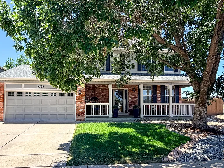 9794 Newcastle Dr — Photo 1