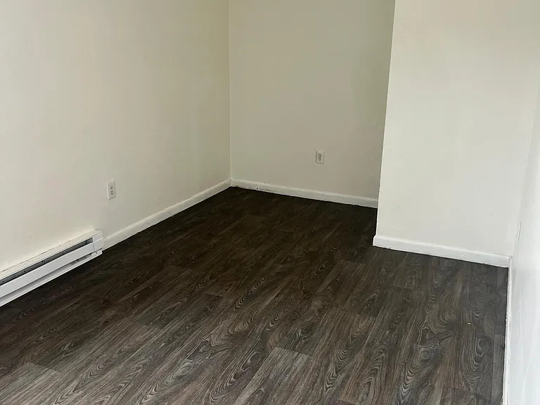 15 Beaumont Estates Ln #4D — Photo 9