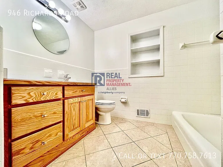 946 Richards Rd NE — Photo 5