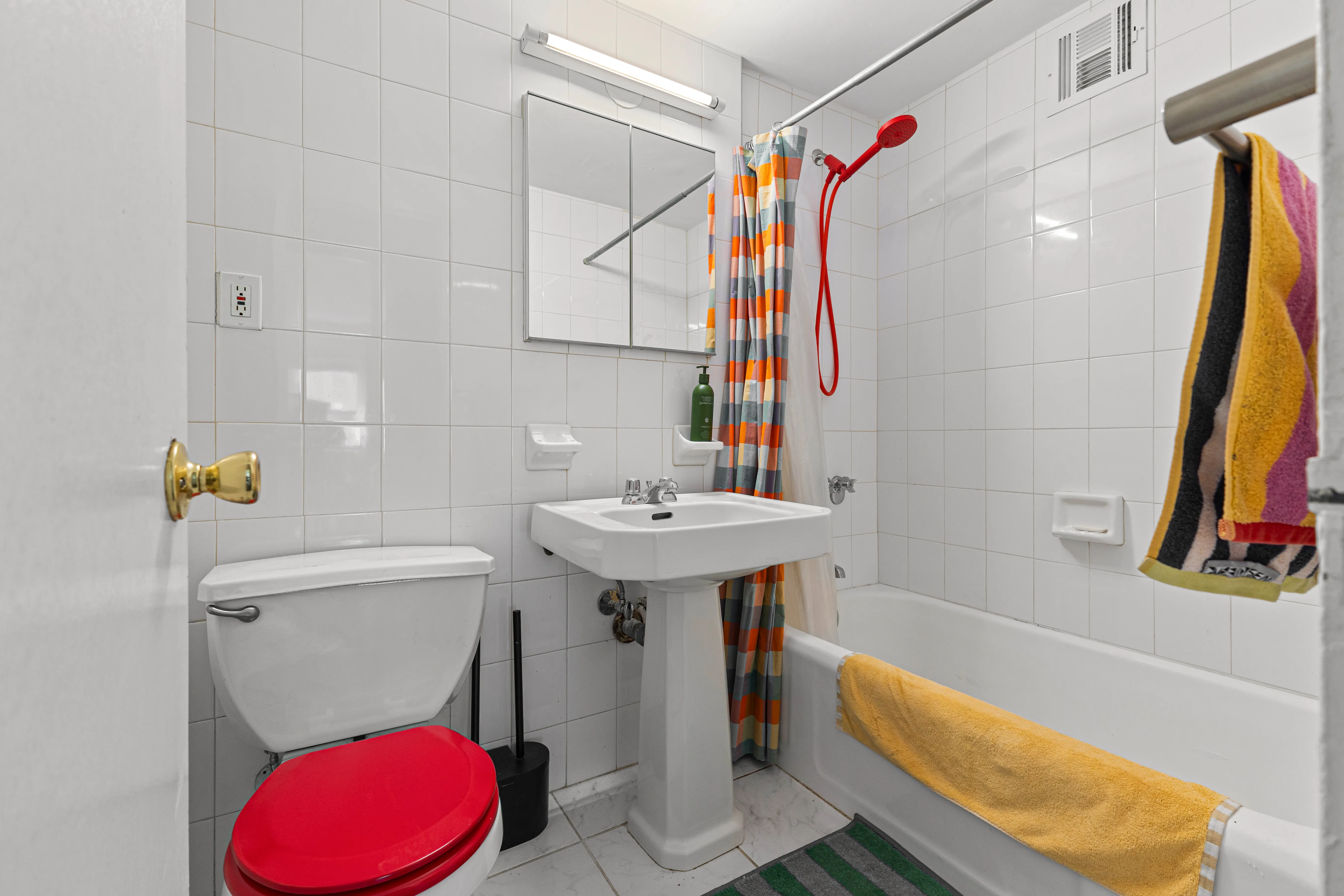 210 Clinton Avenue #1B in Clinton Hill, Brooklyn | StreetEasy