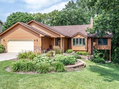 883 Basswood Ln, Eagan, MN, 55123