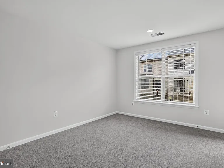 2613 Campus Way N #46 — Photo 18