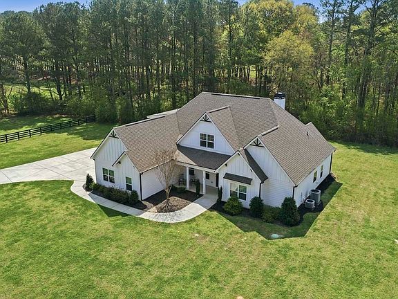 4th image of 1058 Lawshe Rd