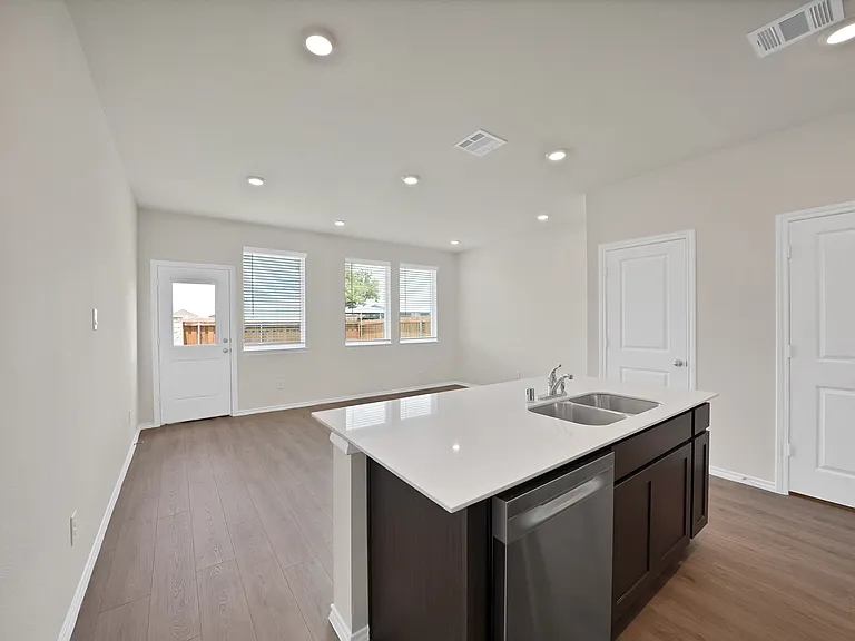 124 Tall Cedar Way — Photo 7