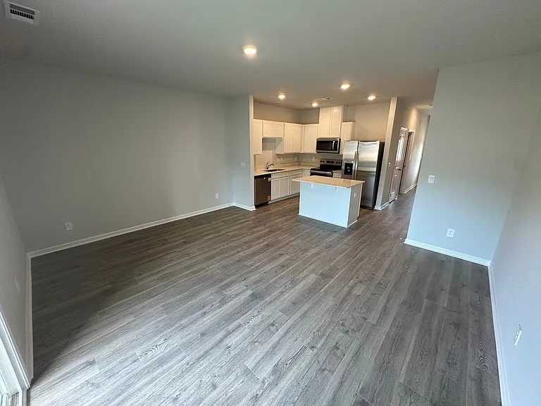 812 Quinn Dr — Photo 6