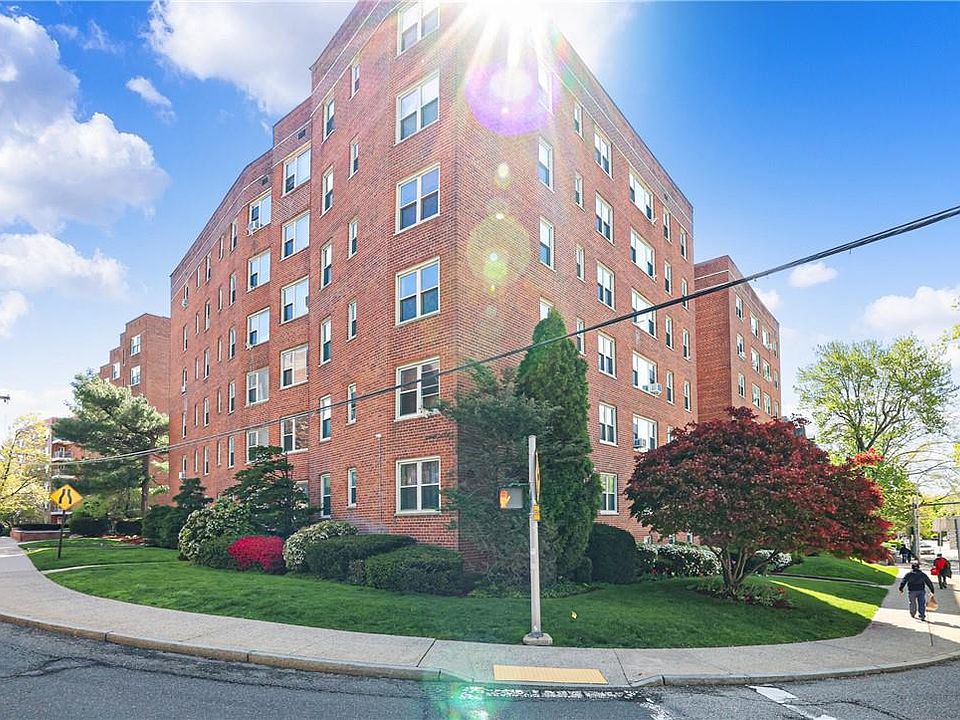 1st image of 30 N Broadway #4G