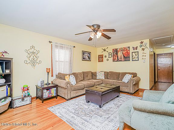 3rd image of 155 Dubois Ave