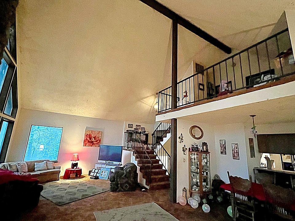 2nd image of 7344 N Applegate Rd