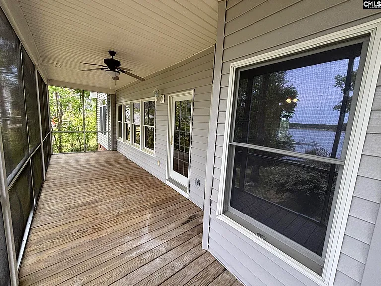 527 Superior Cir — Photo 3