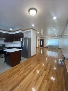 751 Clarence Ave, Bronx, NY, 10465