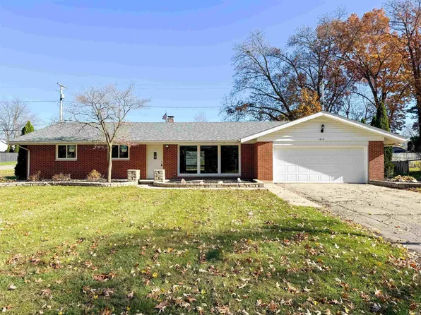 1612 N Bay Dr, Elkhart, IN 46514